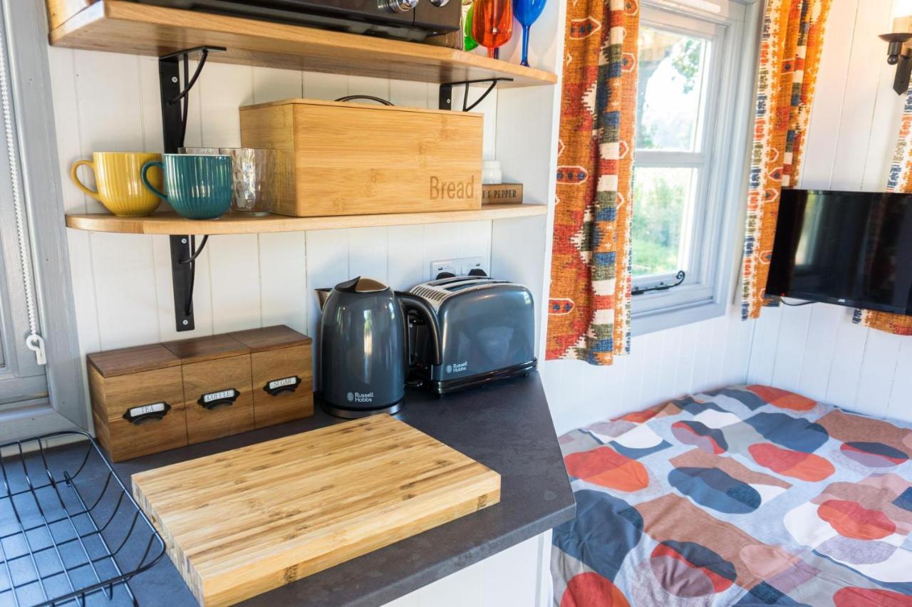 The Hideaway Hut - 1 Bed Shepherds Hut - Hereford Exteriér fotografie