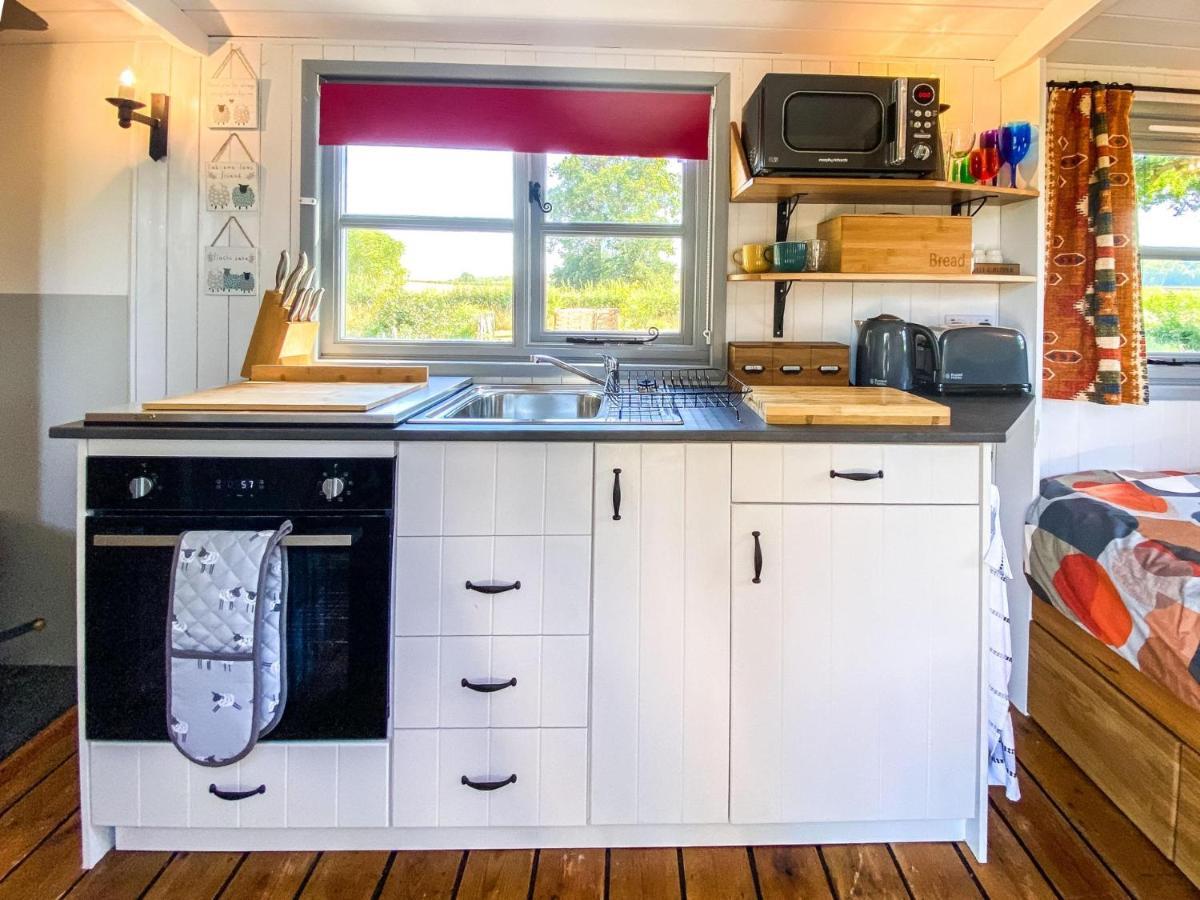 The Hideaway Hut - 1 Bed Shepherds Hut - Hereford Exteriér fotografie