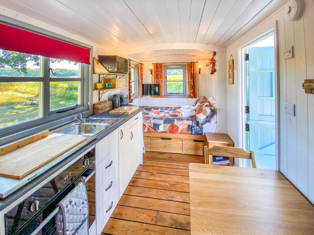 The Hideaway Hut - 1 Bed Shepherds Hut - Hereford Exteriér fotografie